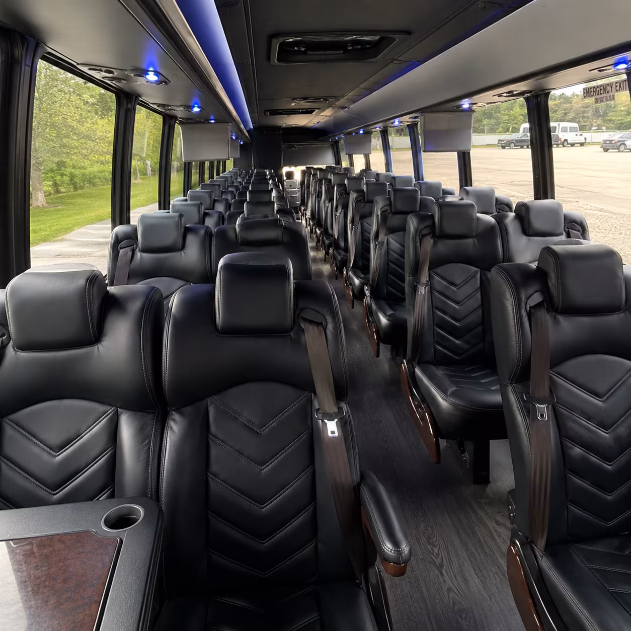 minibus rentals for small group wine tastings in conejo valley