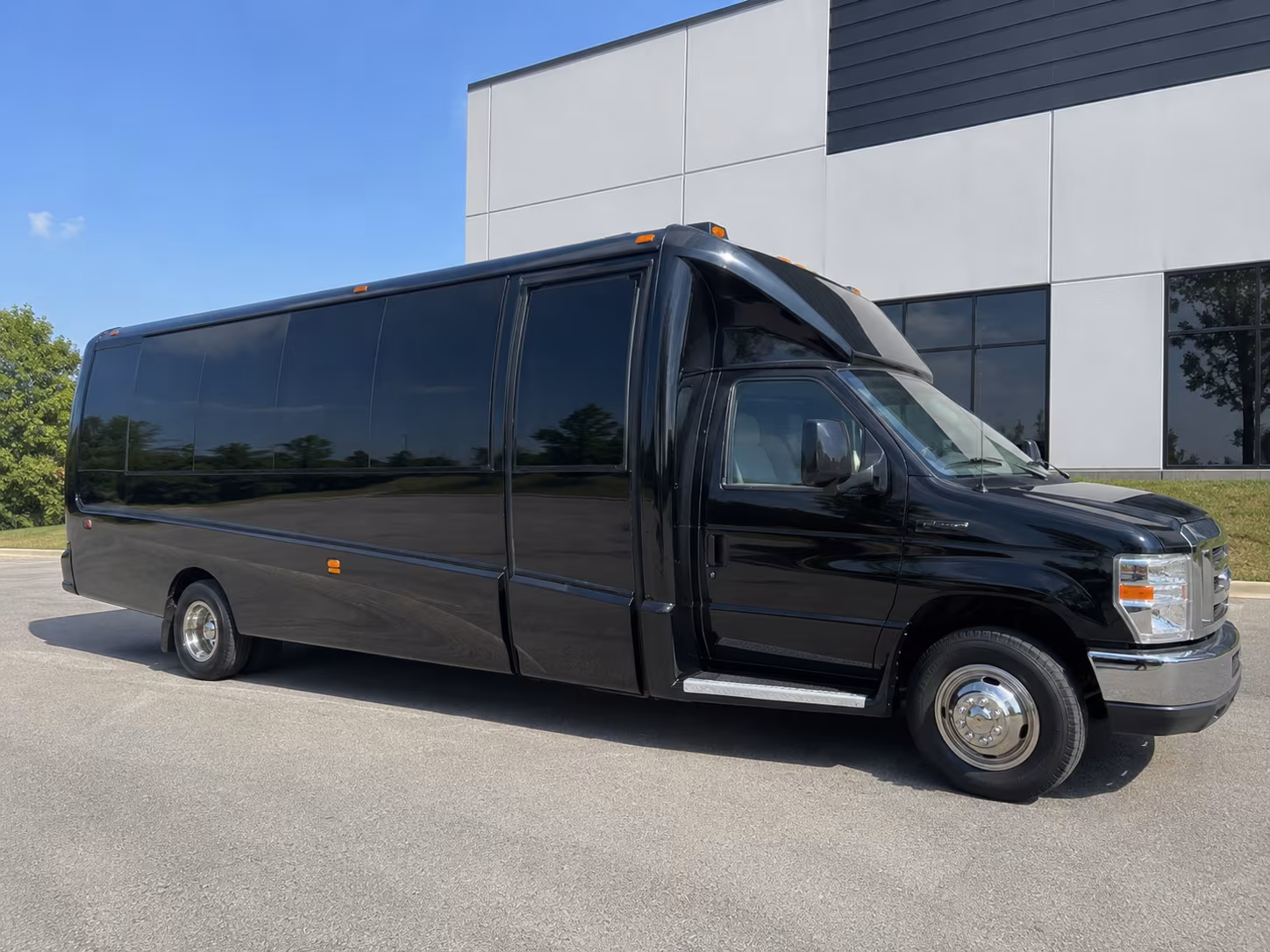 party buses for bachelorette wine tours through malibu wine country