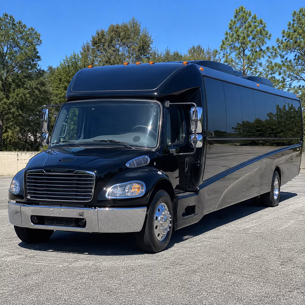 thousand oaks 18 passenger minibus