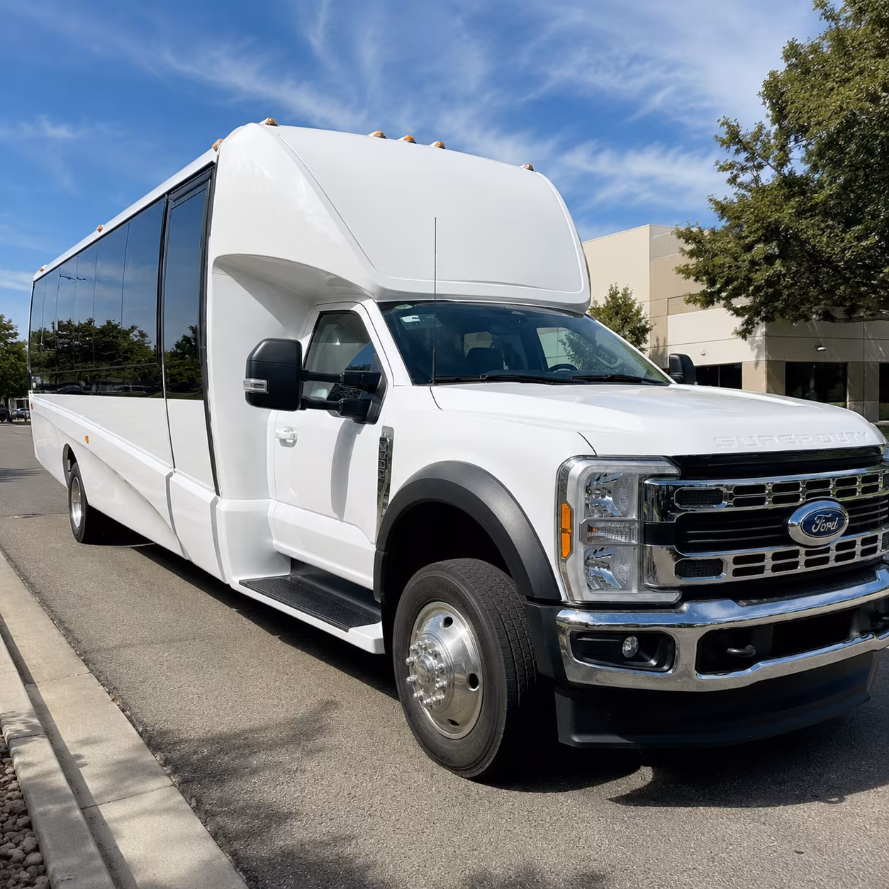 wedding and celebration buses in thousand oaks